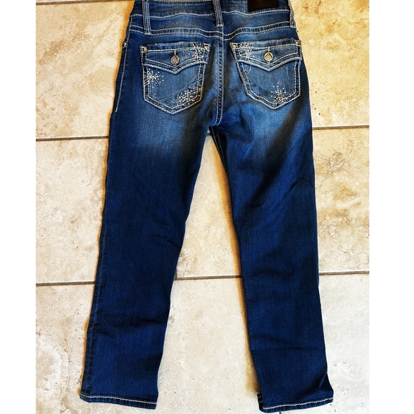 Buckle Capris Stretch Jean - Picture 2 of 5